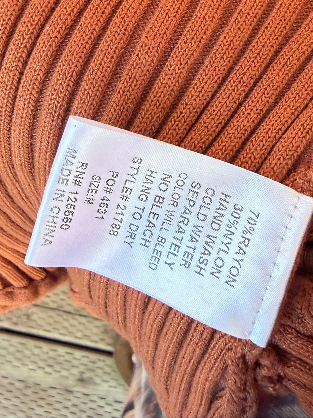 Fashion Nova Ribbed Knit bodysuit in Rust Orange - Picture 5 of 6
